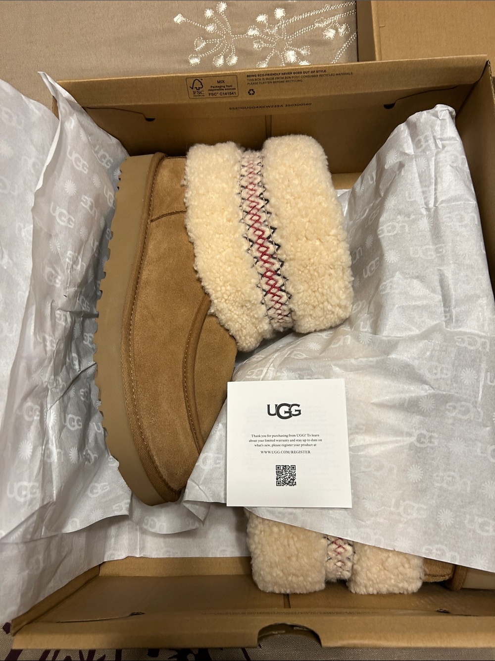 Chestnut W Mini Ugg Braid - Picture 9 of 11